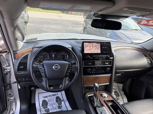 Used 2024 Nissan Armada SL w/ Captain's Chairs Package AWD/4WD image 15