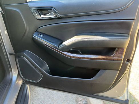 Used 2018 Chevrolet Tahoe LS w/ Enhanced Driver Alert Package RWD image 27