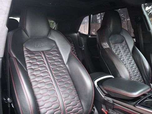 Used 2020 Audi RS Q8 w/ Carbon Optic Package image 38