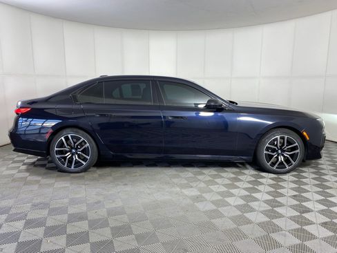 Certified 2024 BMW 740i xDrive image 8