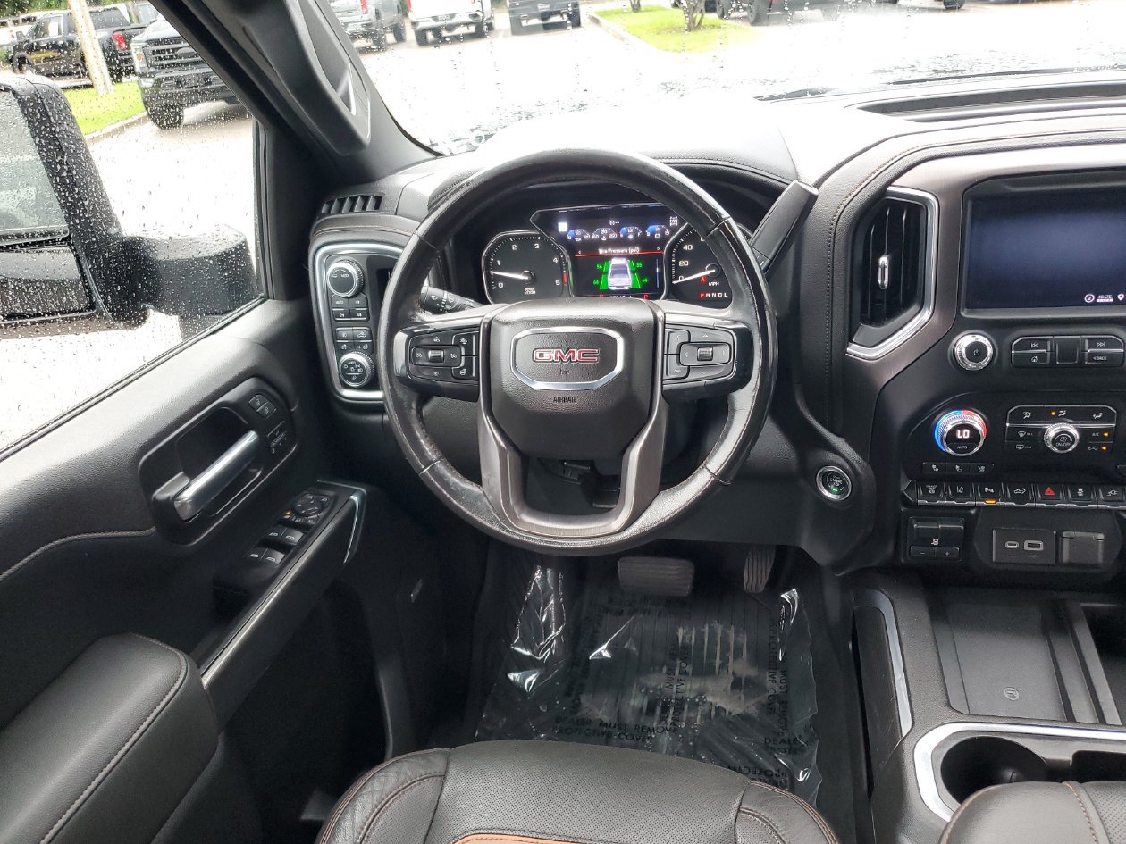 Used 2020 GMC Sierra 2500 AT4 w/ AT4 Premium Package AWD/4WD image 13