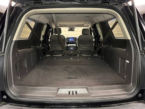 Used 2021 Ford Expedition Max Limited AWD/4WD image 22