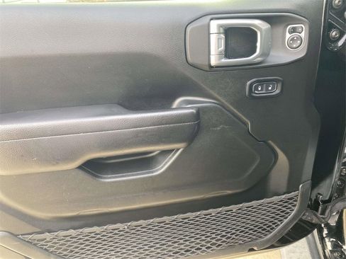 Used 2022 Jeep Wrangler Unlimited Sport image 49