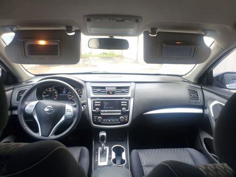 Used 2018 Nissan Altima 2.5 SV FWD image 31