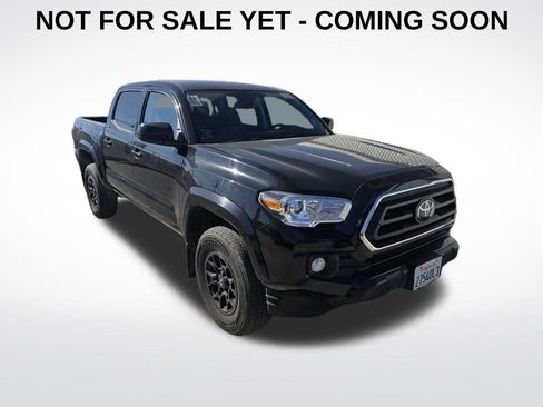 Used 2022 Toyota Tacoma SR5 image 1