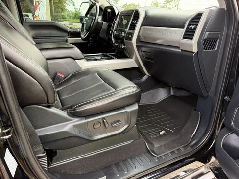 Used 2021 Ford F350 Lariat w/ Lariat Ultimate Package AWD/4WD image 17