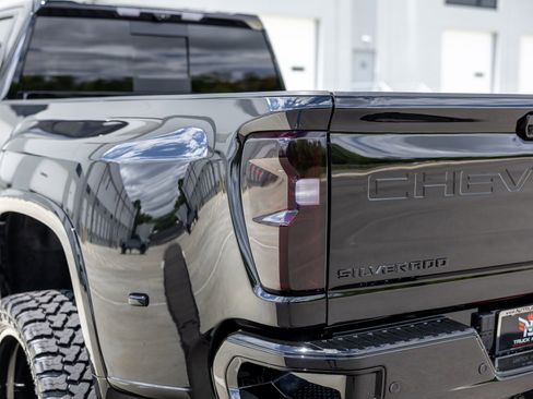 Used 2026 Chevrolet Silverado 3500 High Country w/ High Country Premium Package AWD/4WD image 20