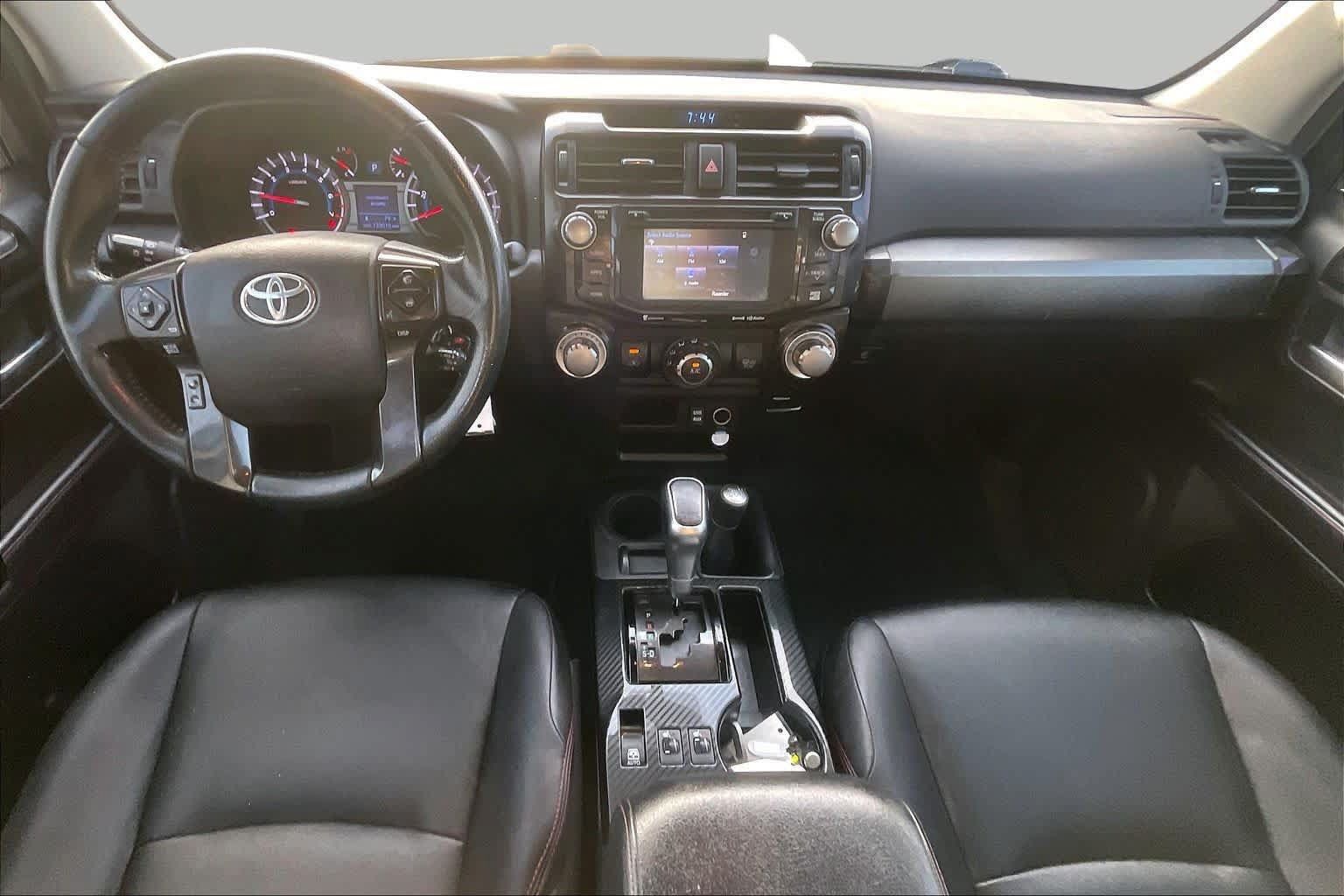 Used 2018 Toyota 4Runner TRD Off-Road Premium AWD/4WD image 16