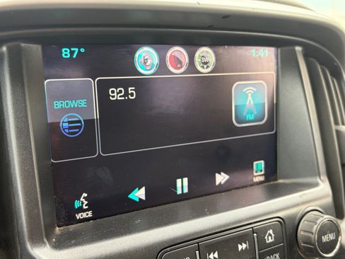 Used 2015 Chevrolet Colorado LT w/ Luxury Package AWD/4WD image 21