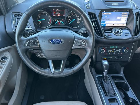 Used 2017 Ford Escape Titanium image 18