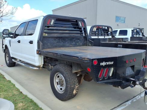Used 2017 Ford F250 XL w/ Power Equipment Group image 2