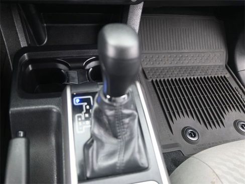 Used 2023 Toyota Tacoma SR5 image 9