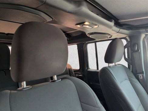 Used 2019 Jeep Wrangler Unlimited Sport S AWD/4WD image 23