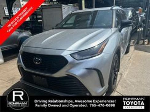 Used 2023 Toyota Highlander XSE AWD/4WD image 1