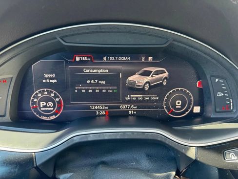 Used 2018 Audi Q7 3.0T Prestige AWD/4WD image 13