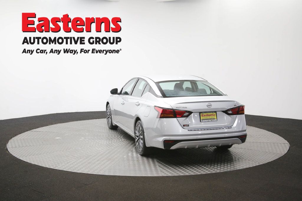 Used 2023 Nissan Altima 2.5 SV FWD image 68