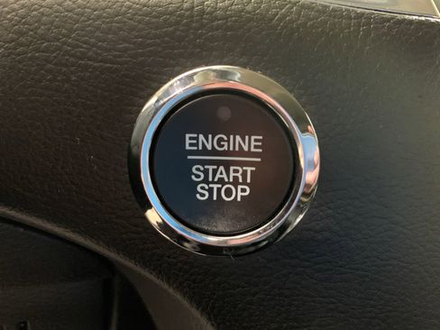 Used 2024 Ford Edge Titanium image 24