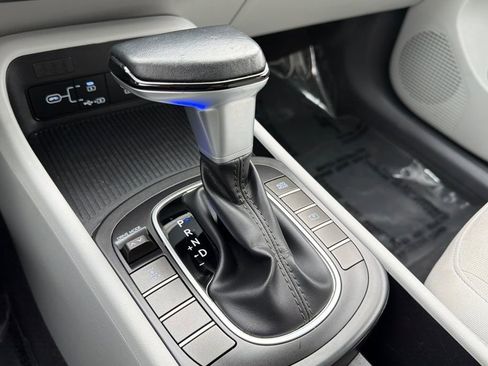 Certified 2024 Hyundai Kona SEL image 18