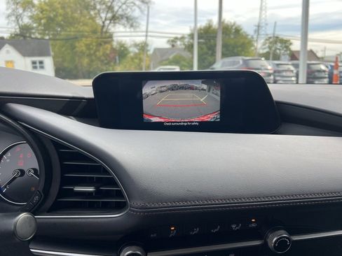 Used 2024 MAZDA MAZDA3 s image 34