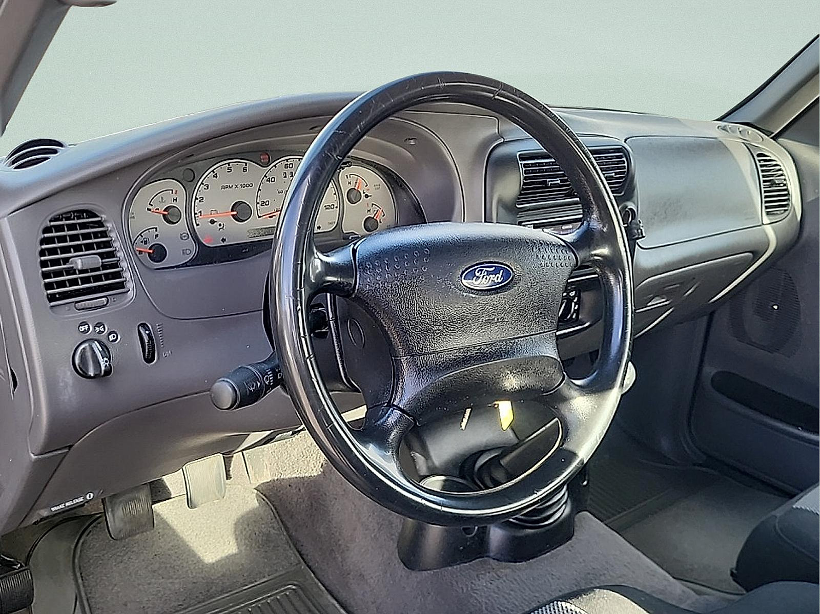 Used 2003 Ford Ranger XLT RWD image 13