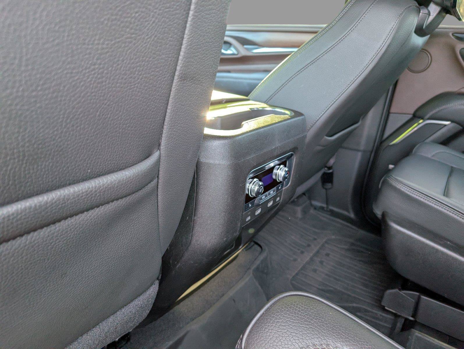 Used 2021 GMC Yukon Denali w/ Denali Premium Package RWD image 33