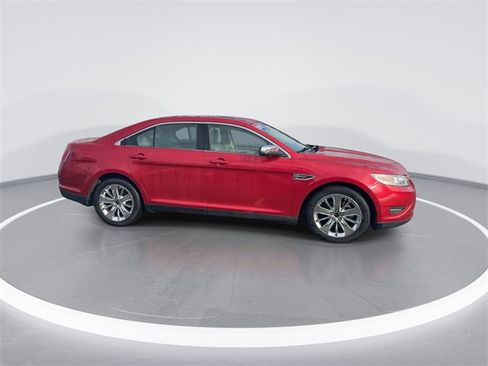Used 2011 Ford Taurus Limited w/ 301A Rapid Spec Order Code image 8