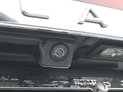 Used 2024 Volkswagen Atlas SE w/ Panoramic Sunroof Package FWD image 34