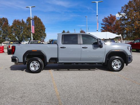 Used 2024 GMC Sierra 2500 Pro w/ 1SA Pro Safety Plus Package image 7