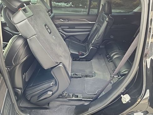 Used 2021 Jeep Grand Cherokee L Limited image 48