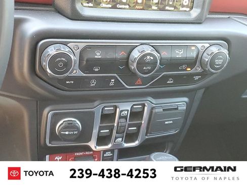 Used 2023 Jeep Gladiator Rubicon AWD/4WD image 32