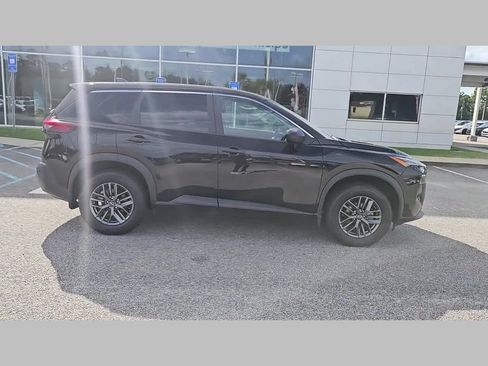 Used 2023 Nissan Rogue S FWD image 36