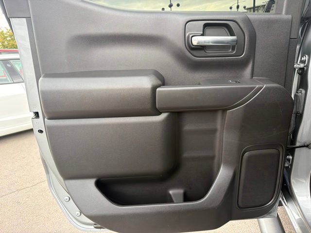 Used 2025 Chevrolet Silverado 1500 Custom Trail Boss w/ LPO, Dark Essentials Package AWD/4WD image 16