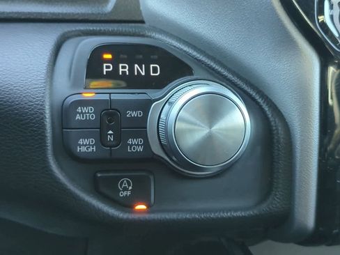 Used 2025 RAM 1500 Laramie image 33