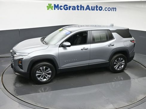 Used 2025 Chevrolet Equinox LT FWD image 22