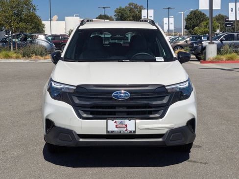 Certified 2025 Subaru Forester AWD/4WD image 8