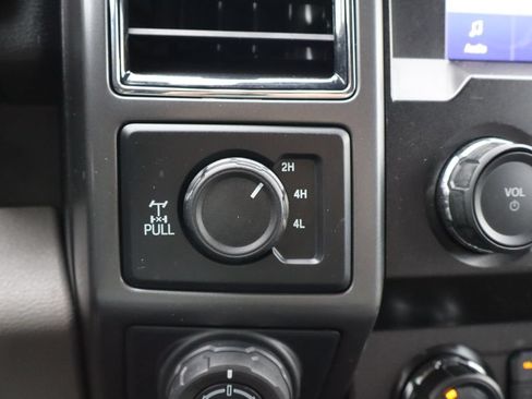 Used 2020 Ford F150 XLT w/ Equipment Group 302A Luxury AWD/4WD image 14