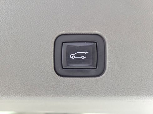 Certified 2023 Cadillac XT6 Premium Luxury w/ Technology Package AWD/4WD image 10