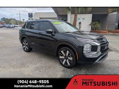 Used 2025 Mitsubishi Outlander SE