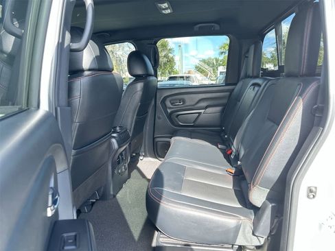 Used 2021 Nissan Titan PRO-4X w/ Pro-4x Convenience Package image 14