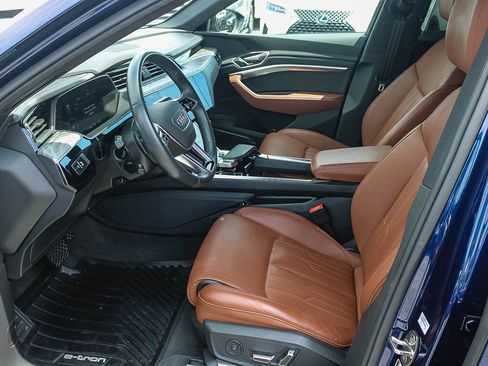 Used 2022 Audi e-tron Chronos AWD/4WD image 18