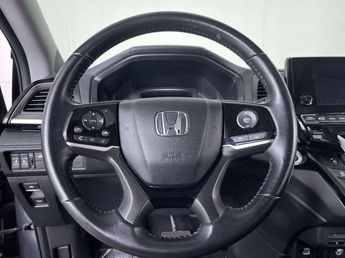 Used 2023 Honda Odyssey Touring image 13