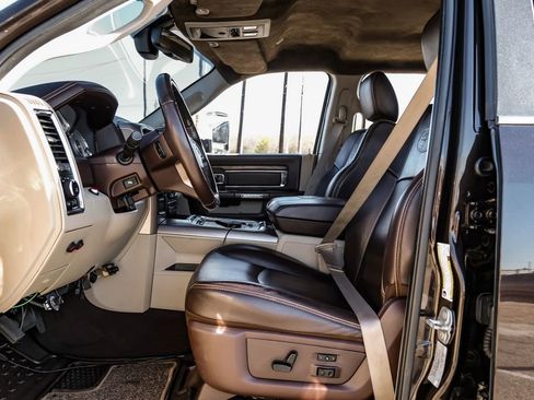 Used 2017 RAM 3500 Laramie Longhorn image 35