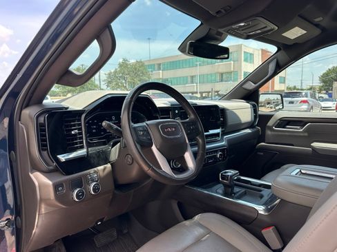 Used 2022 GMC Sierra 1500 SLT RWD image 12