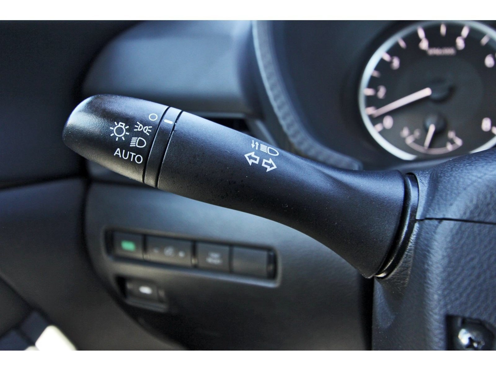 Certified 2025 Nissan Sentra S FWD image 21