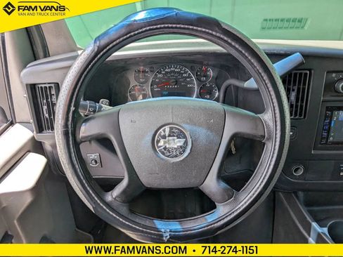Used 2010 Chevrolet Express 3500 RWD image 13