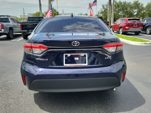 Used 2025 Toyota Corolla LE w/ Convenience Package FWD image 10