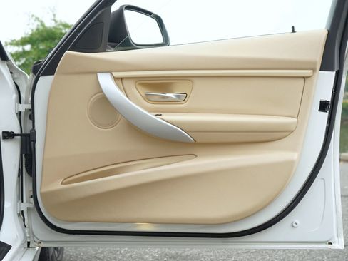 Used 2013 BMW 328i xDrive Sedan image 31