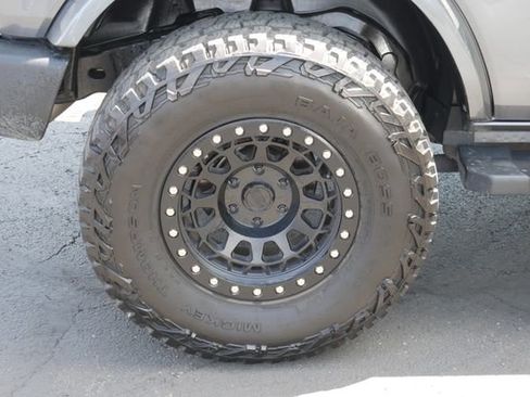 Used 2023 Ford Bronco Outer Banks AWD/4WD image 12