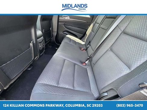 Used 2021 Jeep Grand Cherokee Laredo AWD/4WD image 16