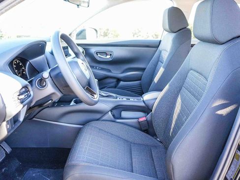 New 2026 Honda HR-V LX image 19